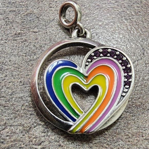 Pandora ME Rainbow Heart of Freedom Medallion - Picture 2 of 6